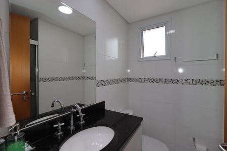 Apartamento à venda com 72m², 2 quartos e 1 vagaBanheiro Social