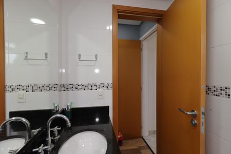 Apartamento à venda com 72m², 2 quartos e 1 vagaBanheiro da Suíte