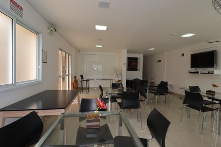 Apartamento à venda com 72m², 2 quartos e 1 vagaÁrea Comum - Salão de Festa