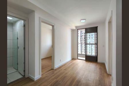 Sala de apartamento para alugar com 2 quartos, 42m² em Santo Cristo, Rio de Janeiro