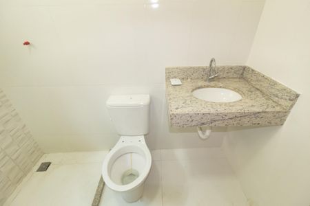 Casa para alugar com 163m², 3 quartos e 2 vagasBanheiro Social