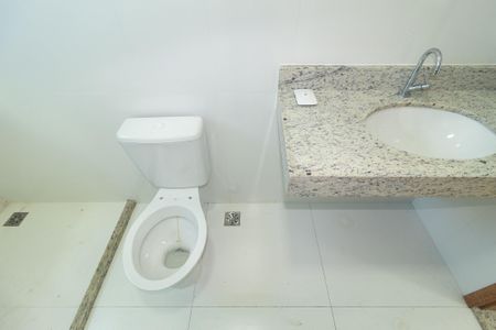 Casa para alugar com 163m², 3 quartos e 2 vagasBanheiro da Suíte