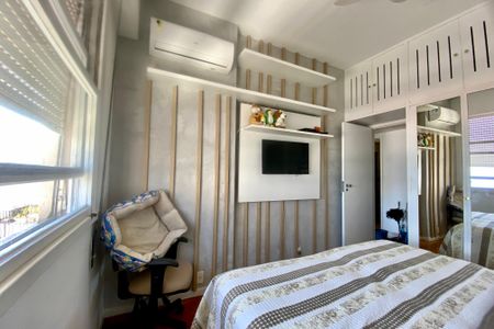 Apartamento à venda com 188m², 4 quartos e 2 vagas Apartamento à venda com 188m², 4 quartos e 2 vagasQuarto 4