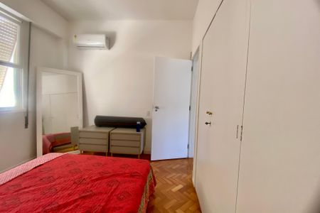 Apartamento à venda com 188m², 4 quartos e 2 vagas Apartamento à venda com 188m², 4 quartos e 2 vagasQuarto 1
