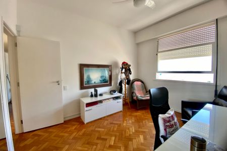 Apartamento à venda com 188m², 4 quartos e 2 vagas Apartamento à venda com 188m², 4 quartos e 2 vagasQuarto 2
