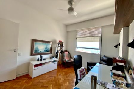 Apartamento à venda com 188m², 4 quartos e 2 vagas Apartamento à venda com 188m², 4 quartos e 2 vagasQuarto 2