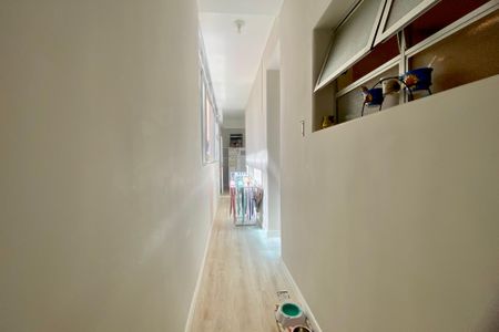 Apartamento à venda com 188m², 4 quartos e 2 vagas Apartamento à venda com 188m², 4 quartos e 2 vagasÁrea de Serviço