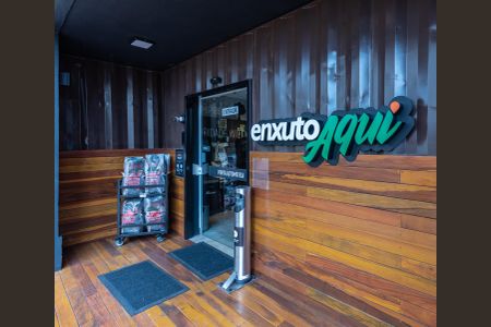 Apartamento para alugar com 68m², 2 quartos e 1 vagaMinimercado