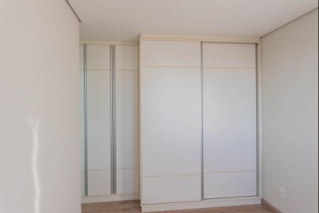 Apartamento para alugar com 68m², 2 quartos e 1 vagaSuíte