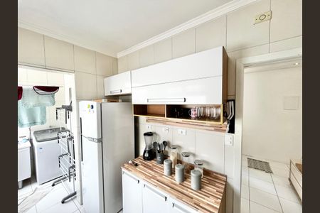 Apartamento para alugar com 60m², 2 quartos e sem vaga Apartamento para alugar com 60m², 2 quartos e sem vagaCozinha e Área de Serviço