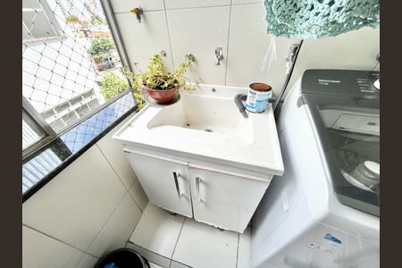 Apartamento para alugar com 60m², 2 quartos e sem vaga Apartamento para alugar com 60m², 2 quartos e sem vagaCozinha e Área de Serviço
