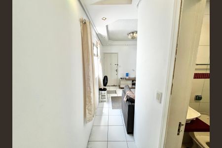 Apartamento para alugar com 60m², 2 quartos e sem vaga Apartamento para alugar com 60m², 2 quartos e sem vagaCorredor