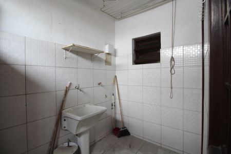 Casa de condomínio à venda com 81m², 2 quartos e 1 vagaÁrea de Serviço