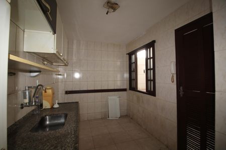 Casa de condomínio à venda com 81m², 2 quartos e 1 vagaCozinha