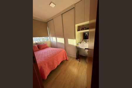 Quarto de apartamento para alugar com 2 quartos, 49m² em Vila Oeste, Belo Horizonte
