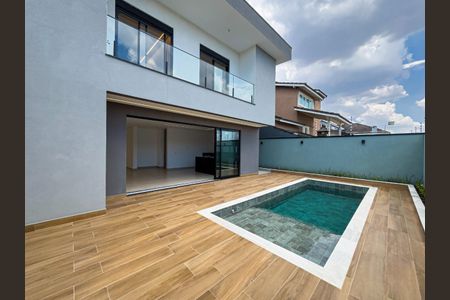 Casa à venda com 400m², 4 quartos e 5 vagas Casa à venda com 400m², 4 quartos e 5 vagasFoto 01