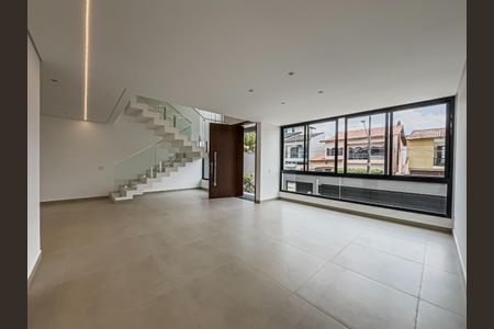 Casa à venda com 400m², 4 quartos e 5 vagas Casa à venda com 400m², 4 quartos e 5 vagasFoto 06