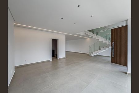 Casa à venda com 400m², 4 quartos e 5 vagas Casa à venda com 400m², 4 quartos e 5 vagasFoto 07