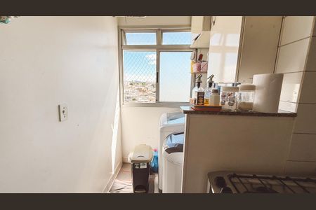 Apartamento à venda com 48m², 2 quartos e 1 vagaCozinha e Área de Serviço