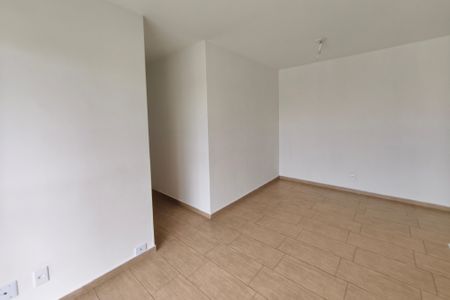 Sala de apartamento para alugar com 2 quartos, 52m² em Vila Satúrnia, Campinas
