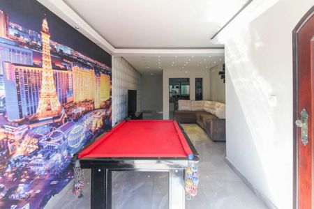 Casa de condomínio à venda com 310m², 3 quartos e 3 vagasSala