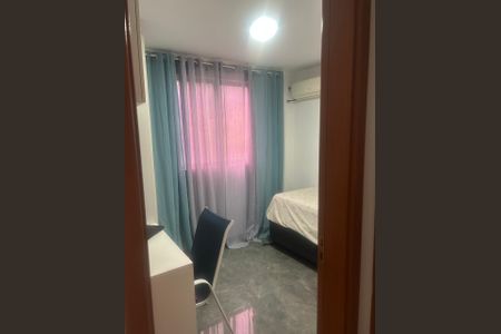 Quarto de apartamento para alugar com 2 quartos, 50m² em Taquara, Rio de Janeiro