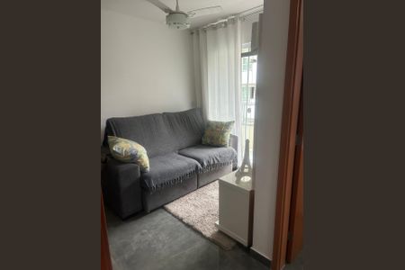 Sala de apartamento para alugar com 2 quartos, 50m² em Taquara, Rio de Janeiro