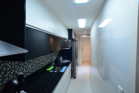 Apartamento para alugar com 127m², 2 quartos e 2 vagasCozinha