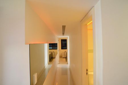 Apartamento para alugar com 127m², 2 quartos e 2 vagasCorredor