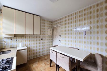 Apartamento para alugar com 72m², 2 quartos e 1 vagaCozinha 