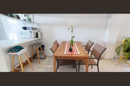 Casa de condomínio para alugar com 160m², 3 quartos e 3 vagas Casa de condomínio para alugar com 160m², 3 quartos e 3 vagasSala de jantar