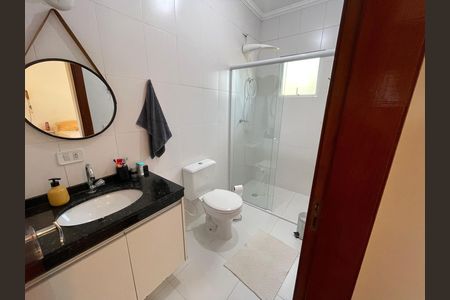 Casa de condomínio para alugar com 160m², 3 quartos e 3 vagas Casa de condomínio para alugar com 160m², 3 quartos e 3 vagasBanheiro