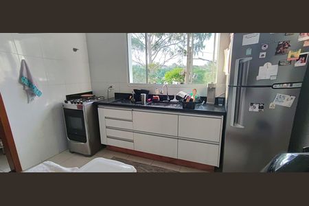 Casa de condomínio para alugar com 160m², 3 quartos e 3 vagas Casa de condomínio para alugar com 160m², 3 quartos e 3 vagasCozinha
