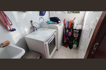 Casa de condomínio para alugar com 160m², 3 quartos e 3 vagas Casa de condomínio para alugar com 160m², 3 quartos e 3 vagasÁrea de serviço