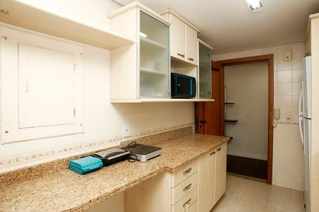 Apartamento para alugar com 96m², 2 quartos e 1 vagaCozinha