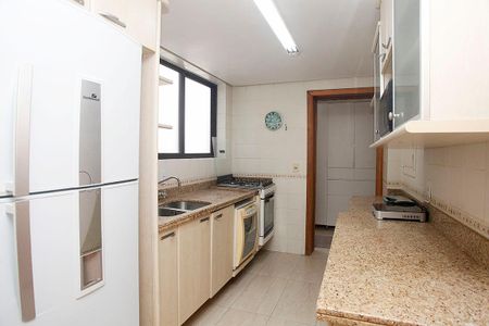 Apartamento para alugar com 96m², 2 quartos e 1 vagaCozinha