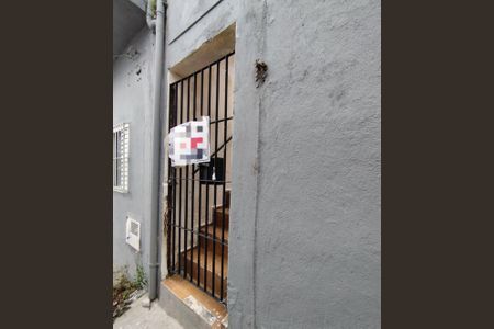 Fachada  de casa para alugar com 1 quarto, 70m² em Jardim Seckler, São Paulo