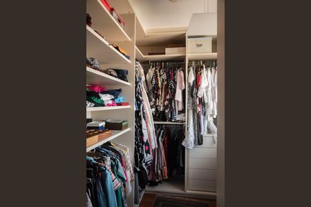 Apartamento para alugar com 144m², 2 quartos e 1 vagaSuíte - Closet