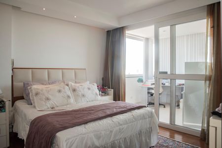 Apartamento para alugar com 144m², 2 quartos e 1 vagaSuíte