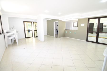 Apartamento para alugar com 70m², 3 quartos e 1 vagaÁrea comum - Salão de festas