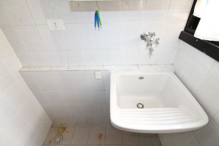 Apartamento para alugar com 70m², 3 quartos e 1 vagaÁrea de Serviço