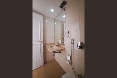 Apartamento à venda com 94m², 2 quartos e 1 vagaBanheiro Social