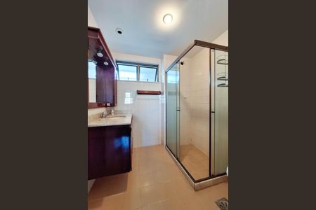 Apartamento à venda com 94m², 2 quartos e 1 vagaBanheiro da Suíte 1