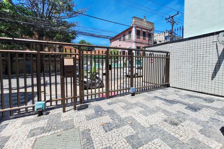 Apartamento à venda com 94m², 2 quartos e 1 vagaÁrea comum