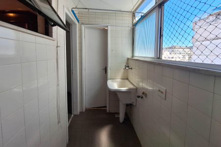 Apartamento à venda com 94m², 2 quartos e 1 vagaÁrea de Serviço