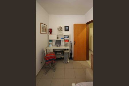 Casa para alugar com 150m², 3 quartos e 2 vagasQuarto 02