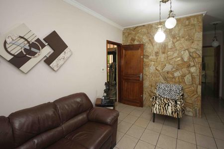 Sala de casa para alugar com 3 quartos, 150m² em Parque Sevilha, São Paulo