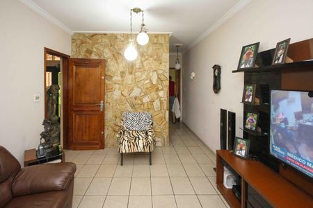 Casa para alugar com 150m², 3 quartos e 2 vagasSala