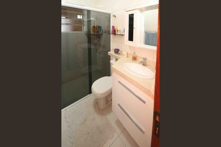 Casa para alugar com 150m², 3 quartos e 2 vagasBanheiro da Suite