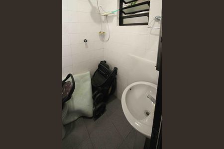 Casa para alugar com 150m², 3 quartos e 2 vagasBanheiro de Serviço